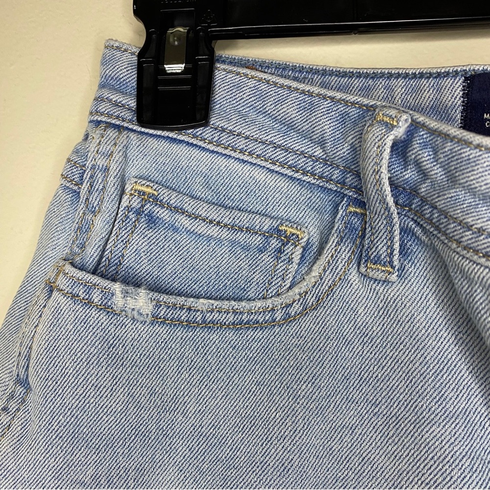 HOLLISTER High Rise Boyfriend Short - Picture 5 of 9